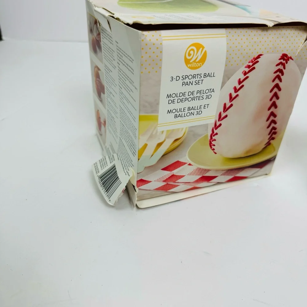 Wilton 3-D Sports Ball 6-Inch Aluminum Cake Pan Set